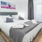 Vias Oliveti By